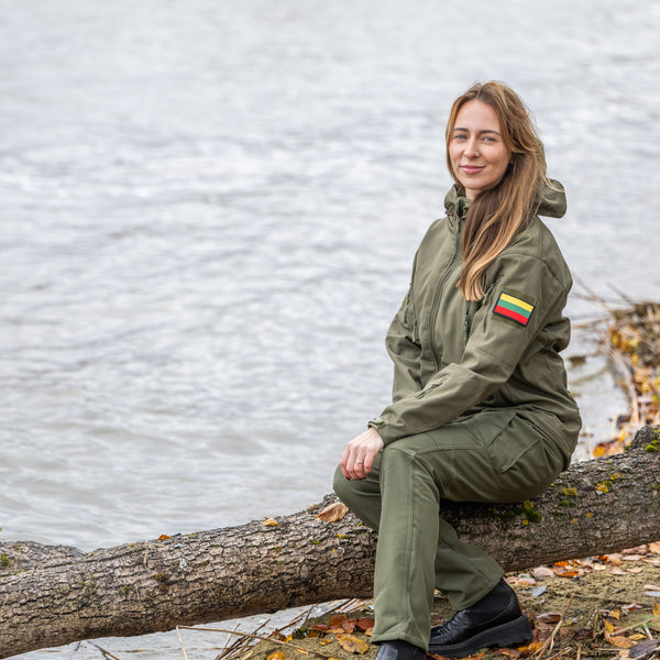 Universalus Moteriškas Kostiumas ,,Eglė''