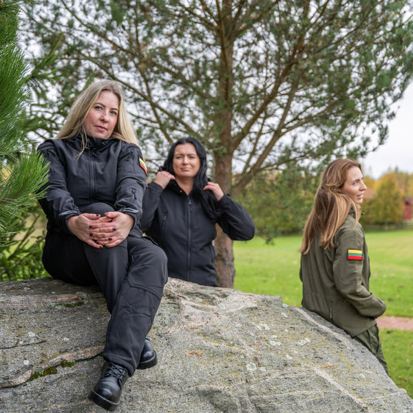 Universalus Moteriškas Kostiumas ,,Eglė''